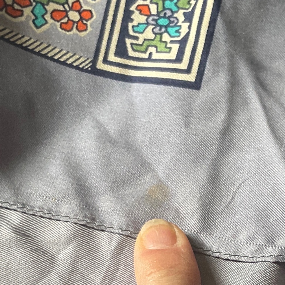 Vintage Liberty of l London silk square - Picture 4 of 7